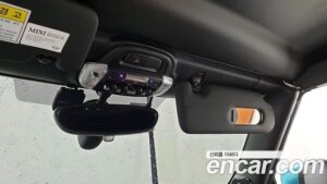 Mini Cooper Convertible DEFAULT 2020 года из Южной Кореи
