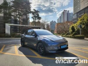 Tesla Model Y Performance 2022 года из Южной Кореи