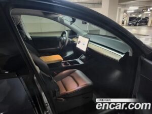 Tesla Model Y Performance 2022 года из Южной Кореи
