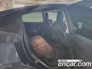 Tesla Model Y Performance 2022 года из Южной Кореи