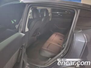 Tesla Model Y Performance 2022 года из Южной Кореи