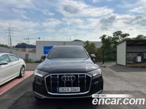 Audi Q7 45 TDI 4WD Premium 2021 года из Южной Кореи