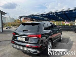 Audi Q7 45 TDI 4WD Premium 2021 года из Южной Кореи
