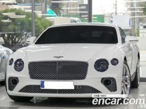 Bentley Continental 4.0 GT 2021 года из Южной Кореи