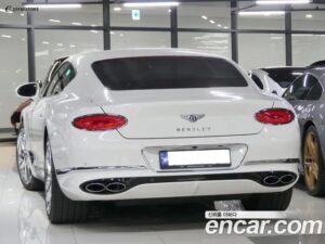 Bentley Continental 4.0 GT 2021 года из Южной Кореи