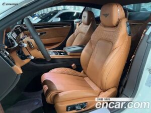 Bentley Continental 4.0 GT 2021 года из Южной Кореи