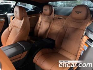 Bentley Continental 4.0 GT 2021 года из Южной Кореи