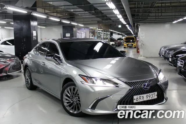Lexus ES Luxury Plus 2019 года из Кореи