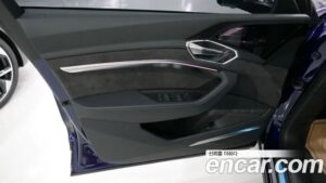 Audi e-tron 55 4WD Sportback 2022 года из Южной Кореи