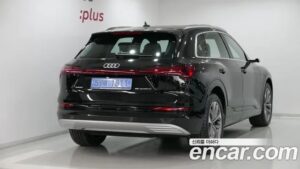 Audi e-tron 55 4WD 2022 года из Южной Кореи