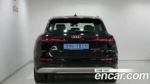 Audi e-tron 55 4WD 2022 года из Южной Кореи