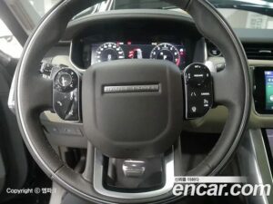 Land Rover Range Rover Sport P360 HSE Dynamic 2022 года из Южной Кореи