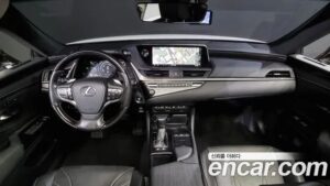 Lexus ES Luxury 2020 года из Южной Кореи