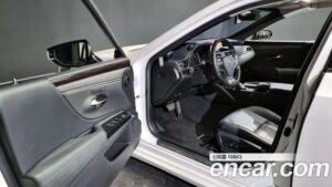 Lexus ES Luxury 2020 года из Южной Кореи