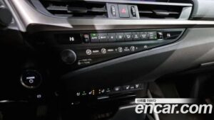 Lexus ES Luxury 2020 года из Южной Кореи