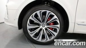 Bentley Bentayga 4.0 V8 2022 года из Южной Кореи