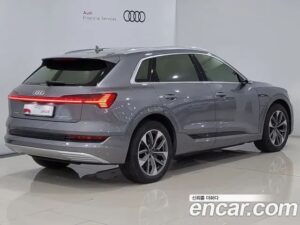 Audi e-tron 55 4WD 2020 года из Южной Кореи
