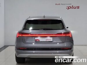 Audi e-tron 55 4WD 2020 года из Южной Кореи