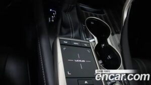 Lexus RX Executive 2021 года из Южной Кореи