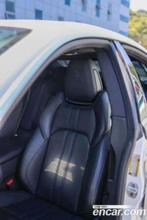 Maserati Ghibli 3.0S Q4 GranSport 2019 года из Южной Кореи