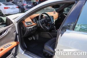 Maserati Ghibli 3.0S Q4 GranSport 2019 года из Южной Кореи