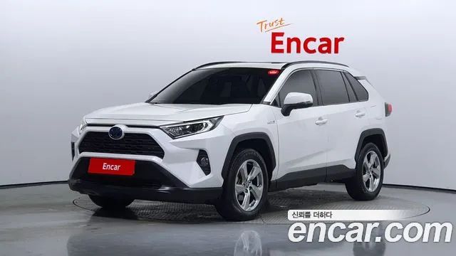 Toyota RAV4 2.5 2WD HYBRID 2021 года из Кореи