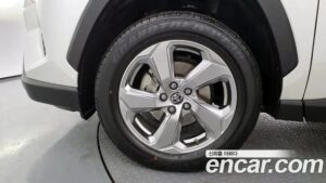 Toyota RAV4 2.5 2WD HYBRID 2021 года из Южной Кореи