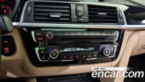 BMW Gran Turismo GT 320d xDrive 2020 года из Южной Кореи