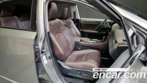Lexus RX Executive 2021 года из Южной Кореи