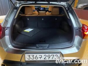 Lexus UX 2.0 2WD 2021 года из Южной Кореи