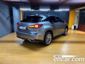 Lexus RX Executive 2021 года из Южной Кореи