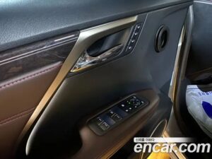 Lexus RX Executive 2021 года из Южной Кореи
