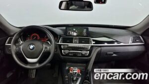 BMW Gran Turismo GT 320d xDrive 2020 года из Южной Кореи