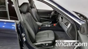 BMW Gran Turismo GT 320d xDrive 2020 года из Южной Кореи