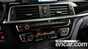 BMW Gran Turismo GT 320d xDrive 2020 года из Южной Кореи