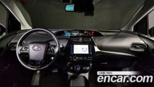 Toyota Prius 1.8 2021 года из Южной Кореи
