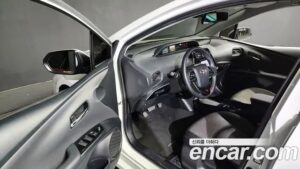 Toyota Prius 1.8 2021 года из Южной Кореи