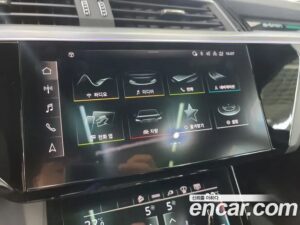 Audi e-tron 55 4WD 2022 года из Южной Кореи