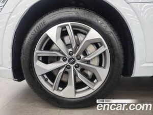 Audi e-tron 55 4WD 2022 года из Южной Кореи