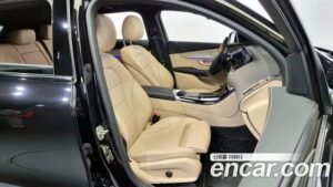 Mercedes-Benz EQC EQC400 4MATIC 2020 года из Южной Кореи