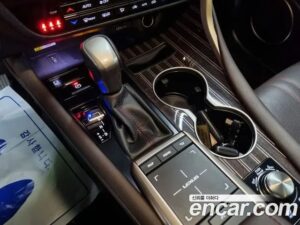 Lexus RX Executive 2021 года из Южной Кореи