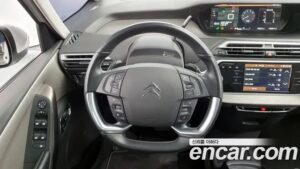 Citroen-DS C4 SpaceTourer 2.0 BlueHDi SHINE 2019 года из Южной Кореи