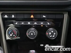 Volkswagen T-Roc 2.0 TDI Style 2021 года из Южной Кореи