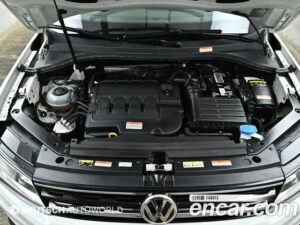 Volkswagen Tiguan 2.0 TDI Premium 2020 года из Южной Кореи