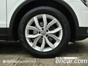 Volkswagen Tiguan 2.0 TDI Premium 2020 года из Южной Кореи