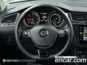 Volkswagen Tiguan 2.0 TDI Premium 2020 года из Южной Кореи