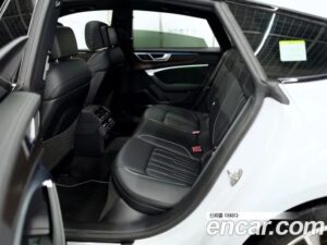 Audi A7 55 TFSI 4WD Premium 2022 года из Южной Кореи