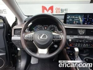 Lexus RX Luxury Plus 2021 года из Южной Кореи