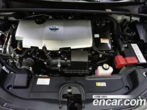 Toyota Prius 1.8 E 2021 года из Южной Кореи