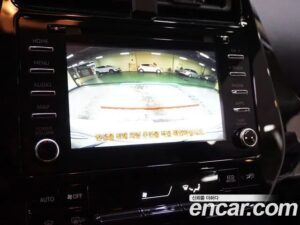 Toyota Prius 1.8 E 2021 года из Южной Кореи